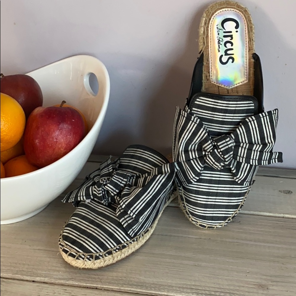 CIRCUS by Sam Edelman Lulu Slides